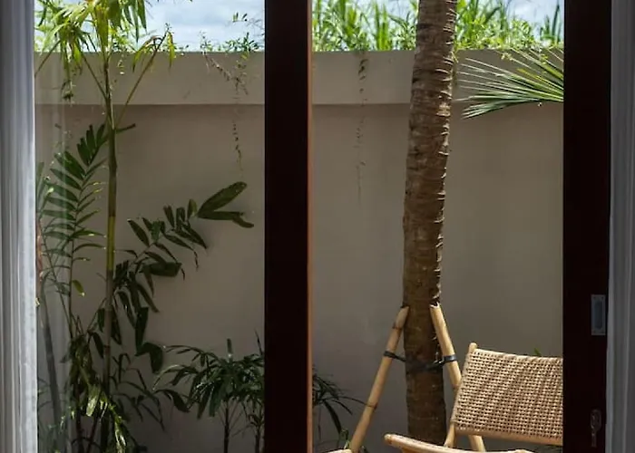 Seseh Townhouse - Elegant 2 Bedroom Amongst Ricefields *
